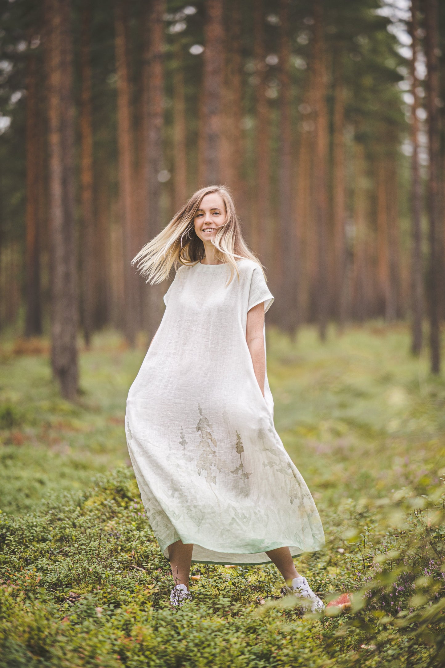 PIEVA short sleeves maxi linen dress with Linen field print