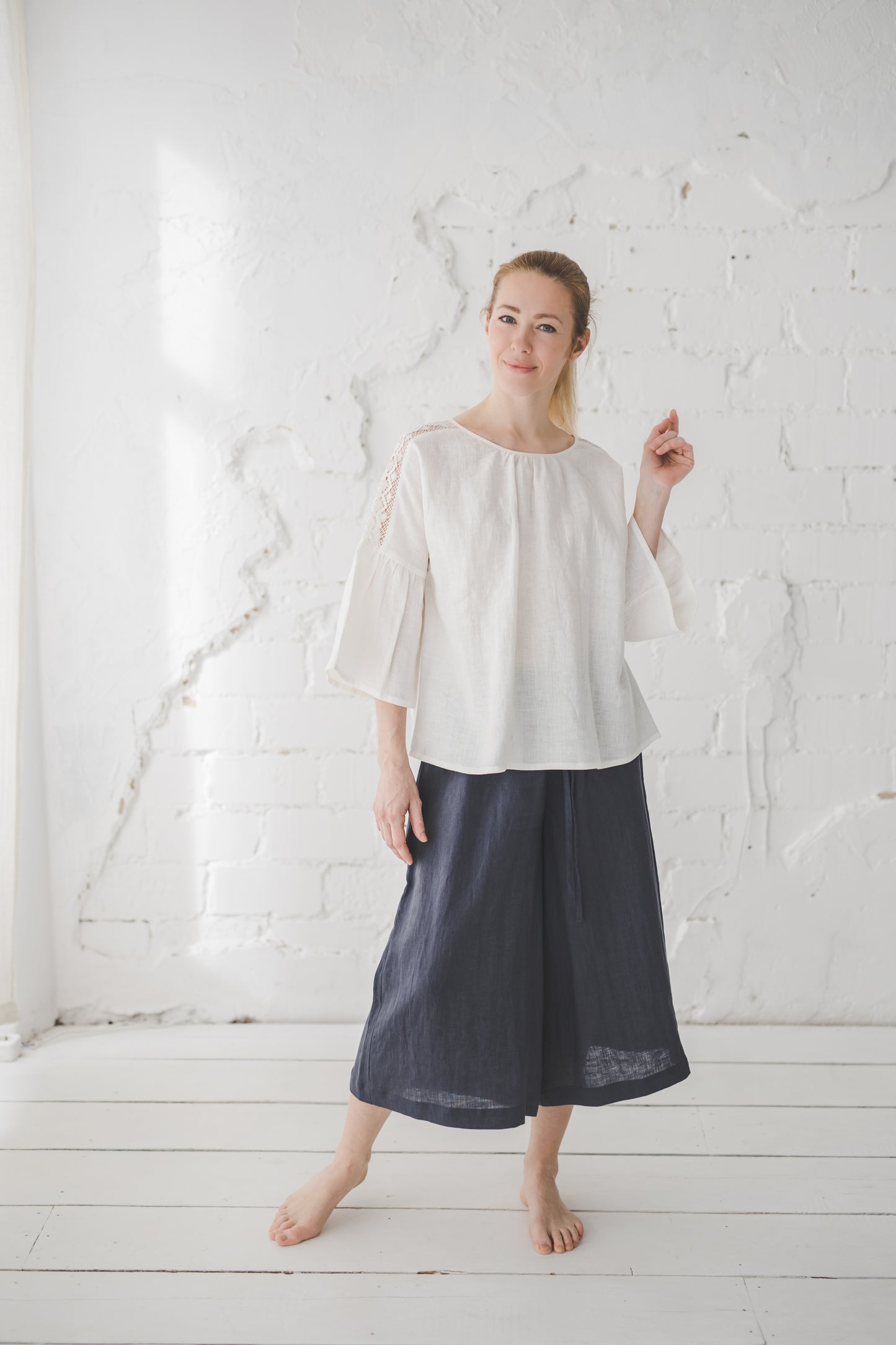 RŪTA linen blouse with crochet lace in Off-white