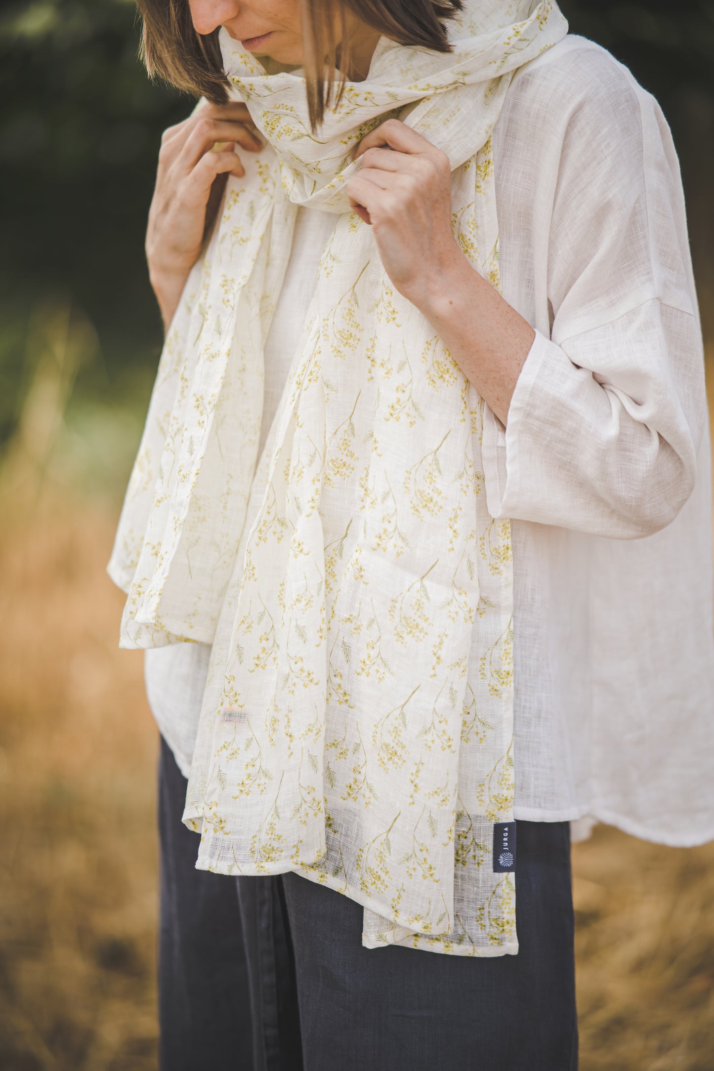 Soft and light linen scarf with Mimosa print