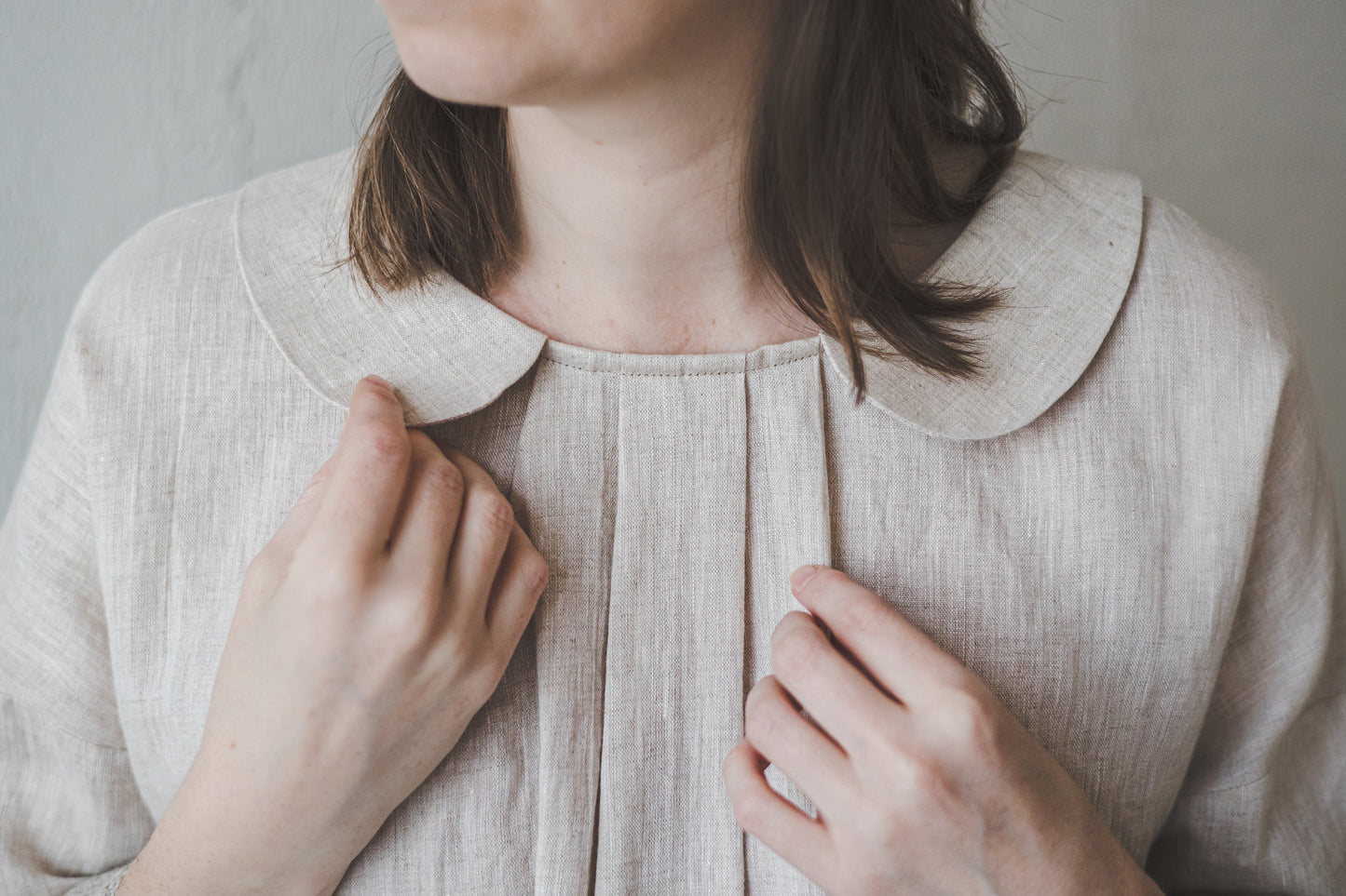 PASAKA linen blouse with lace crochet details in Natural linen color