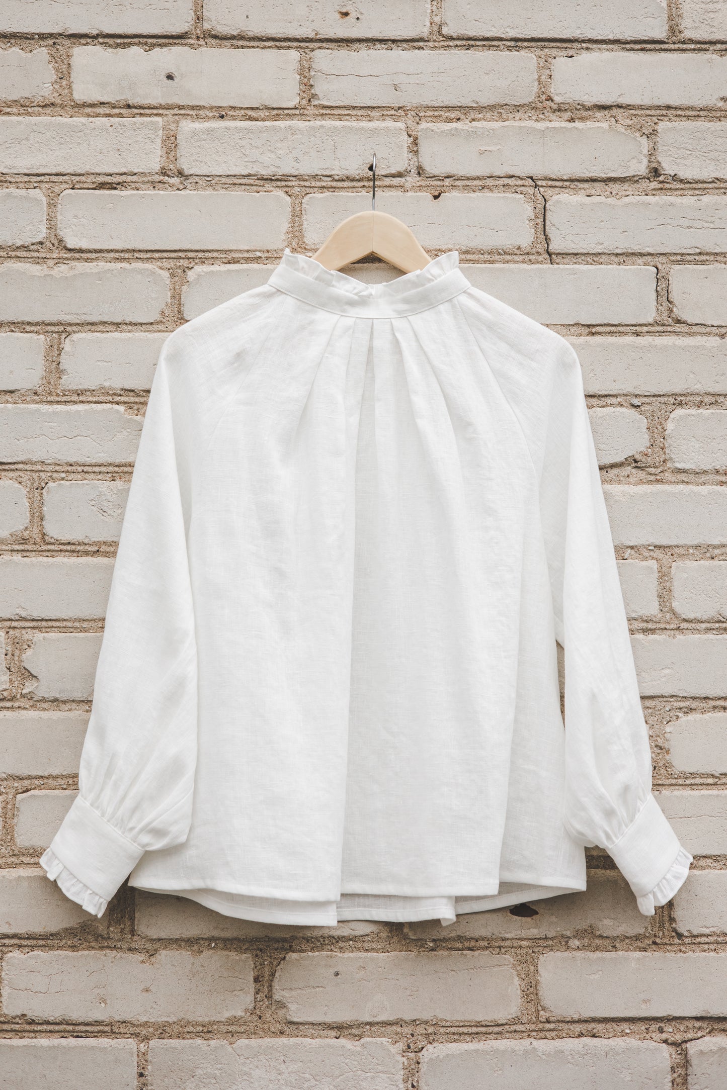 META linen blouse with puffy sleeves & frills in Off-white