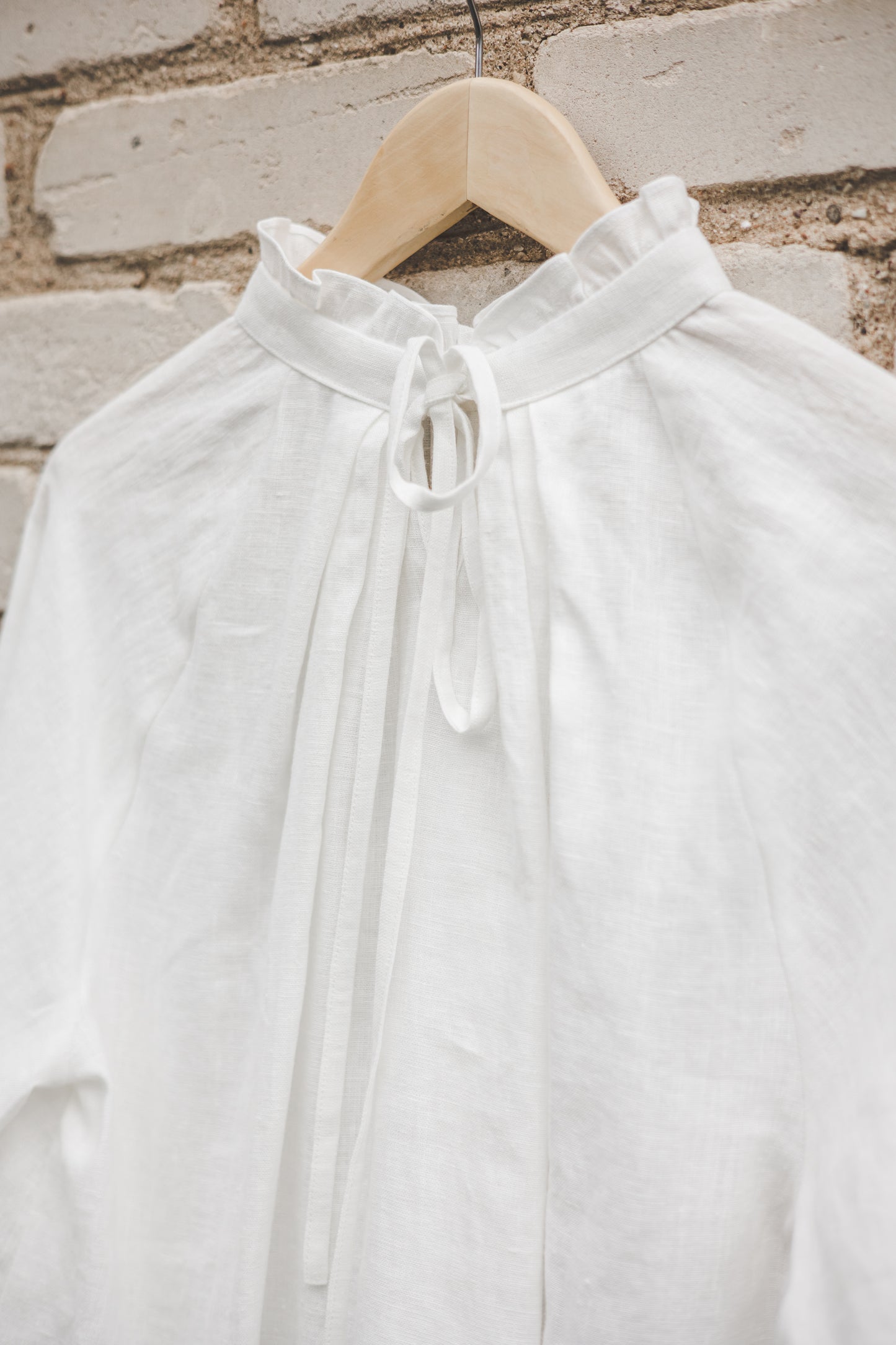 META linen blouse with puffy sleeves & frills in Off-white