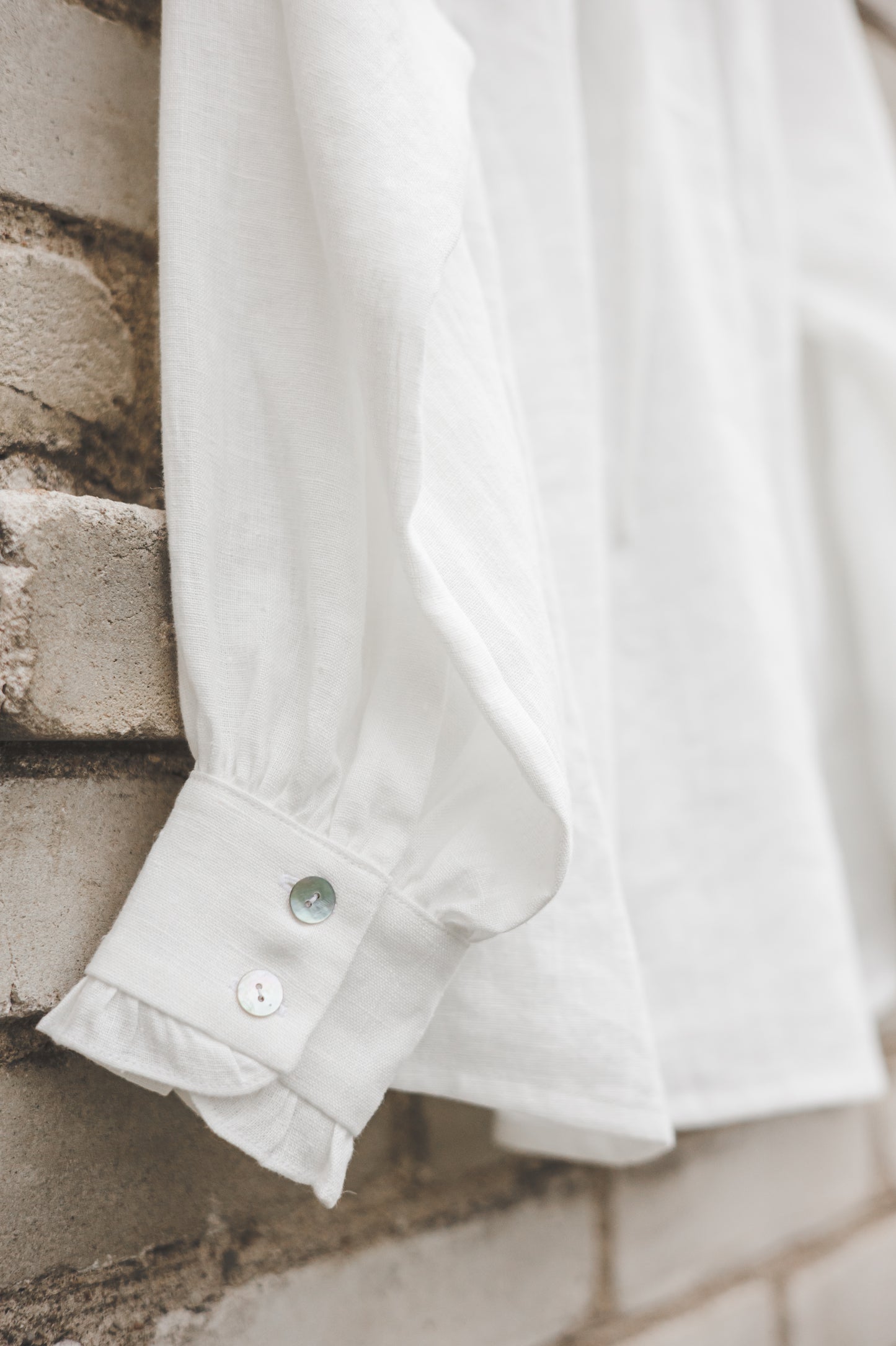 META linen blouse with puffy sleeves & frills in Off-white