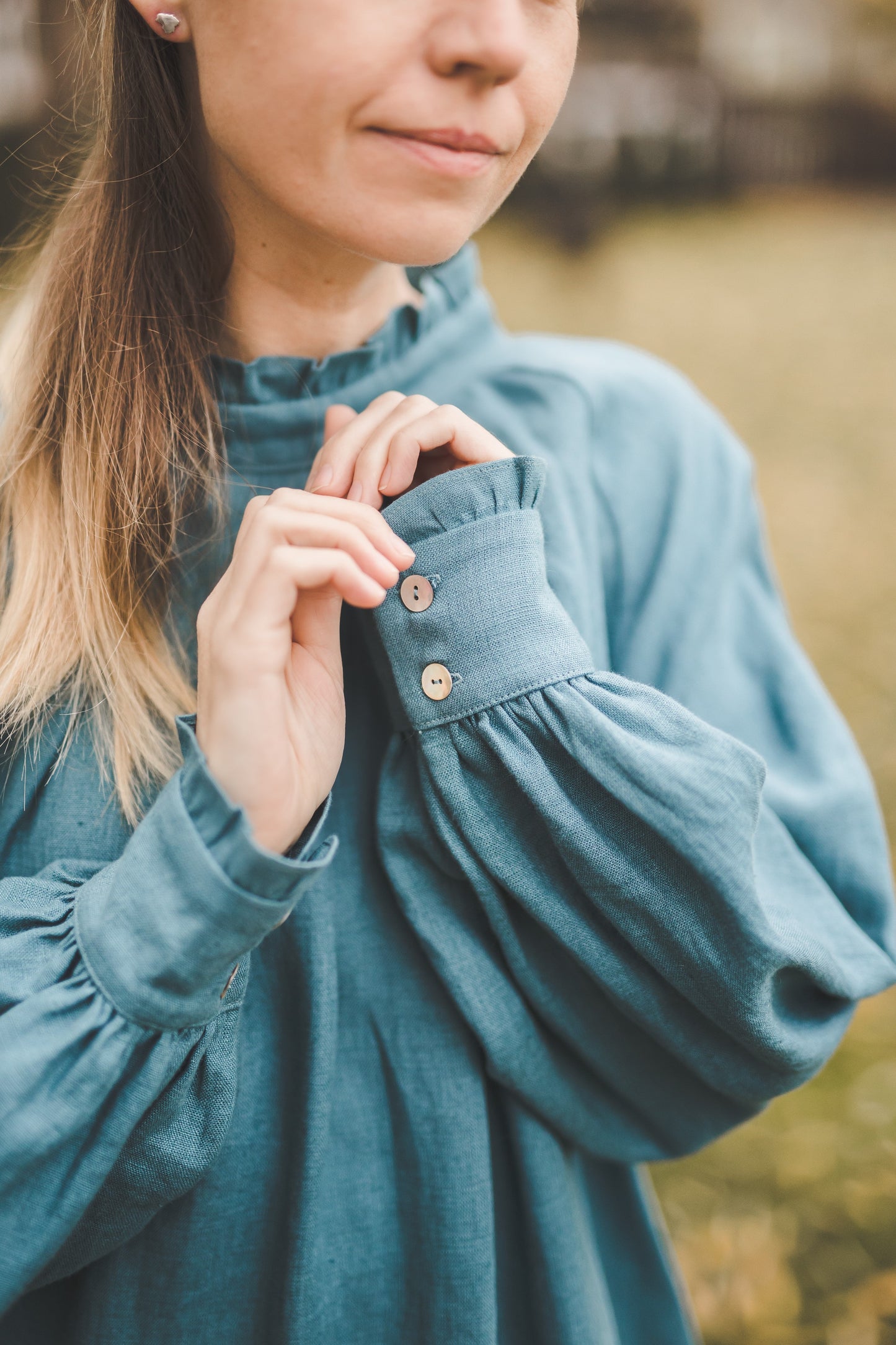 META linen blouse with puffy sleeves & frills in Teal color