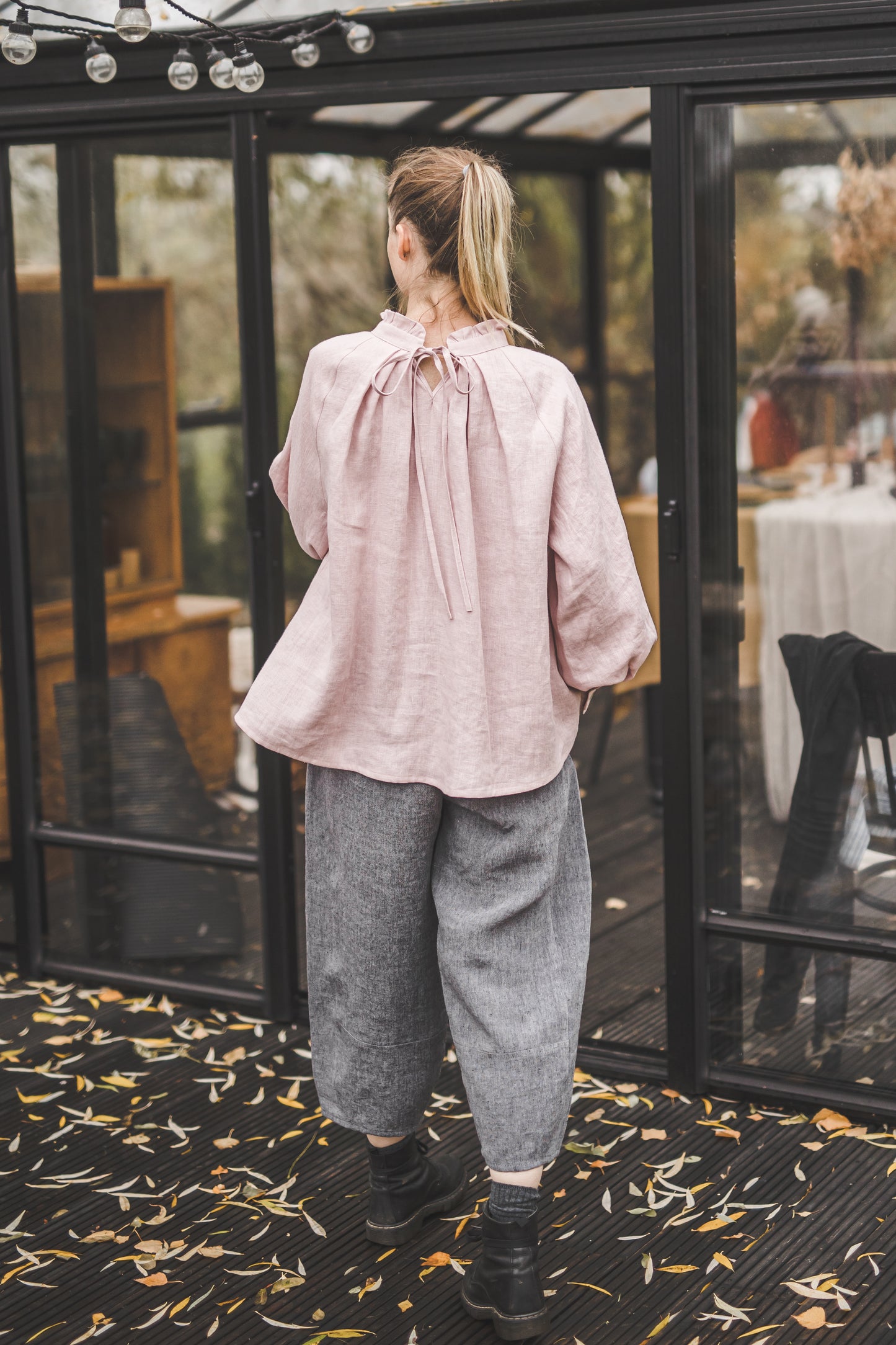 META linen blouse with puffy sleeves & frills in Dusty pink