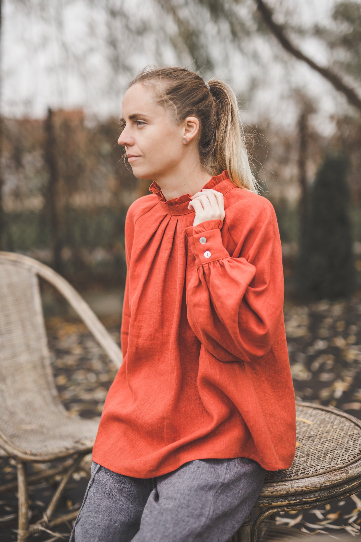 META linen blouse with puffy sleeves & frills in Orange