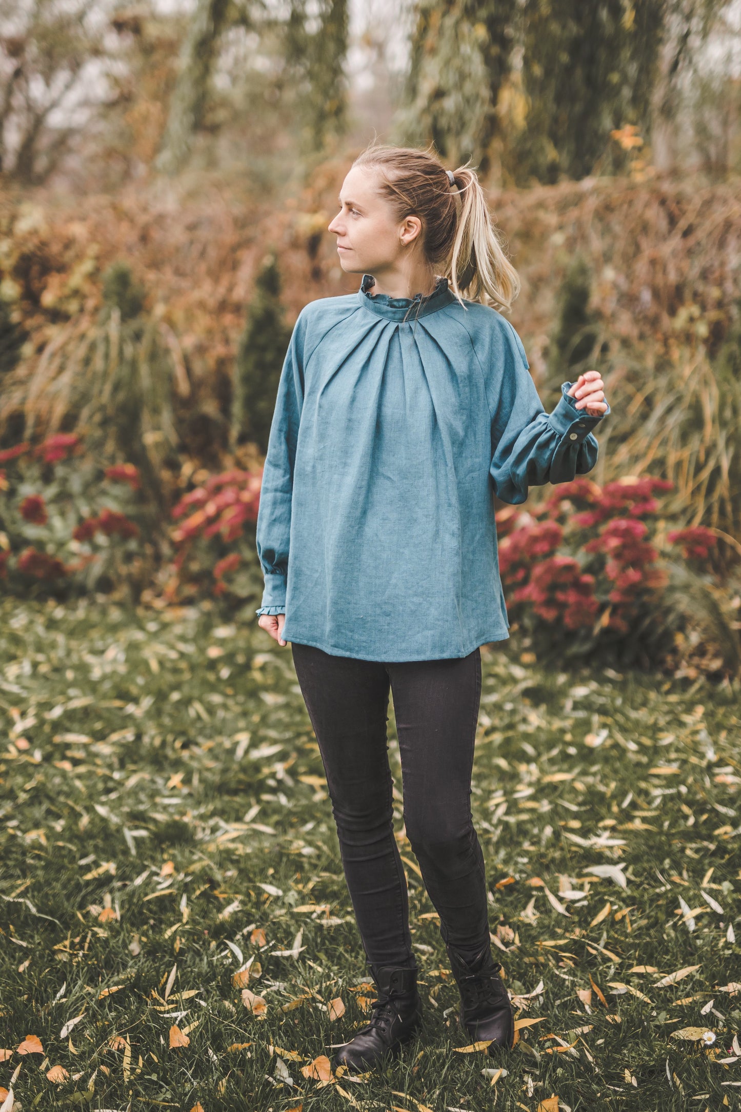 META linen blouse with puffy sleeves & frills in Teal color