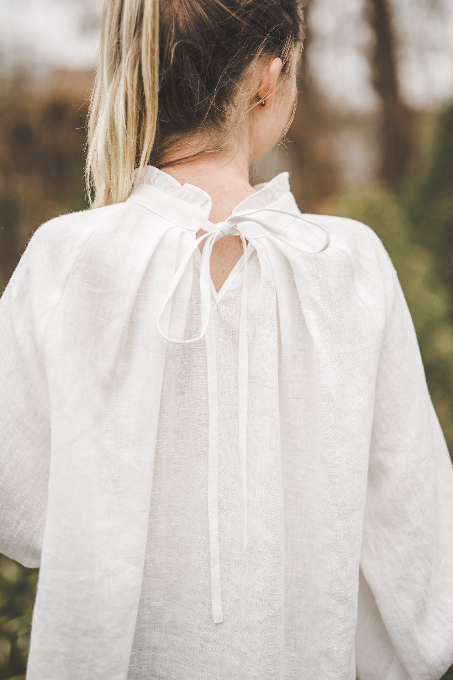 META linen blouse with puffy sleeves & frills in Off-white