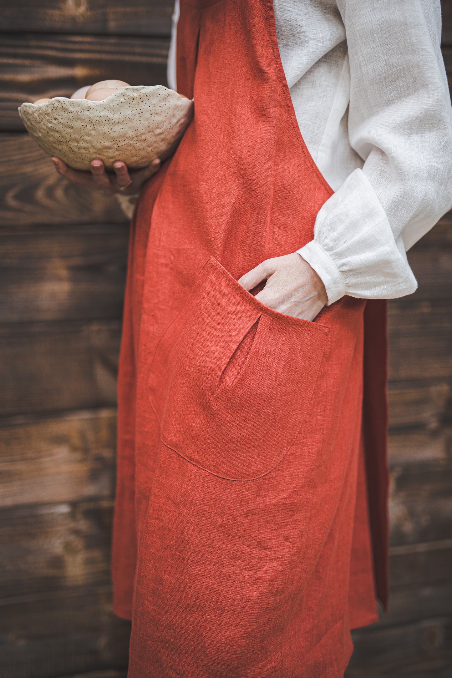 Crossback Pinafore apron with pockets in Orange