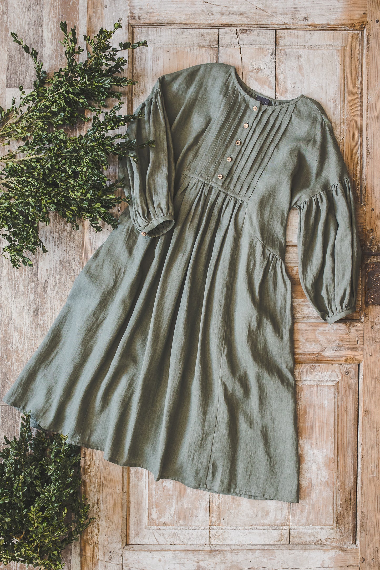 LAUME ruffled linen dress in Olive color