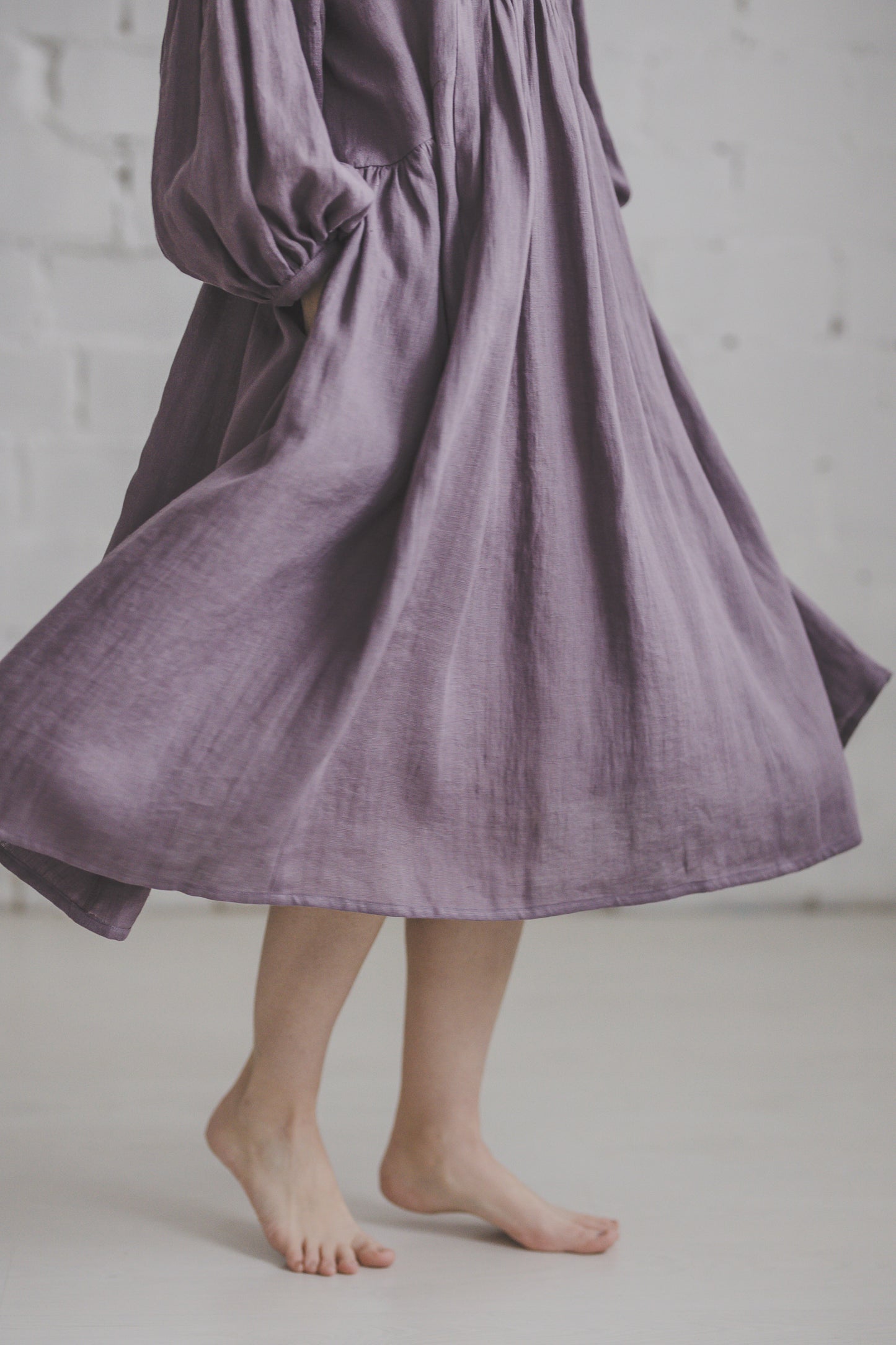 LAUME ruffled linen dress in Lavender Purple