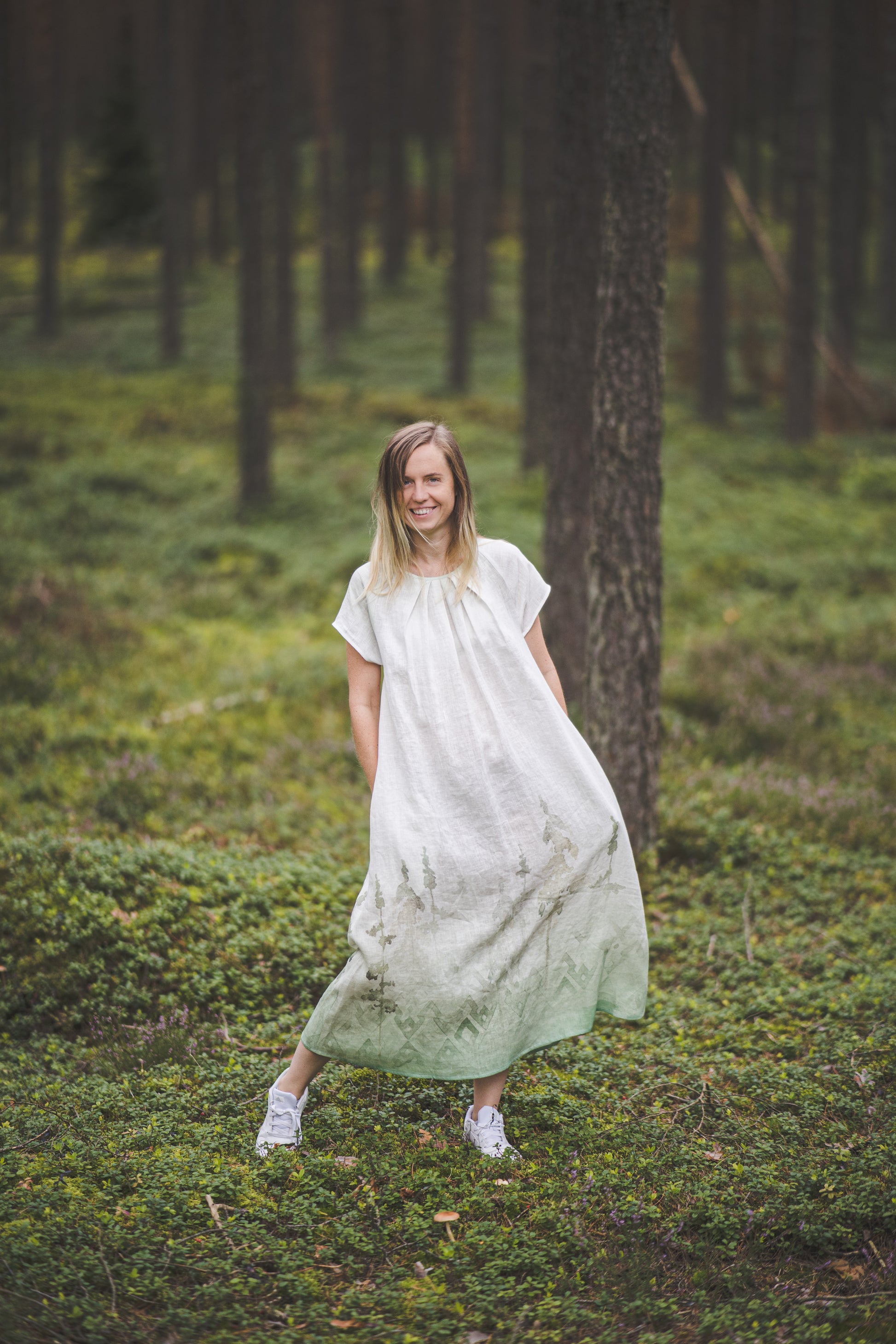 Flowy oversized linen sundress with ethnic green ombre print 