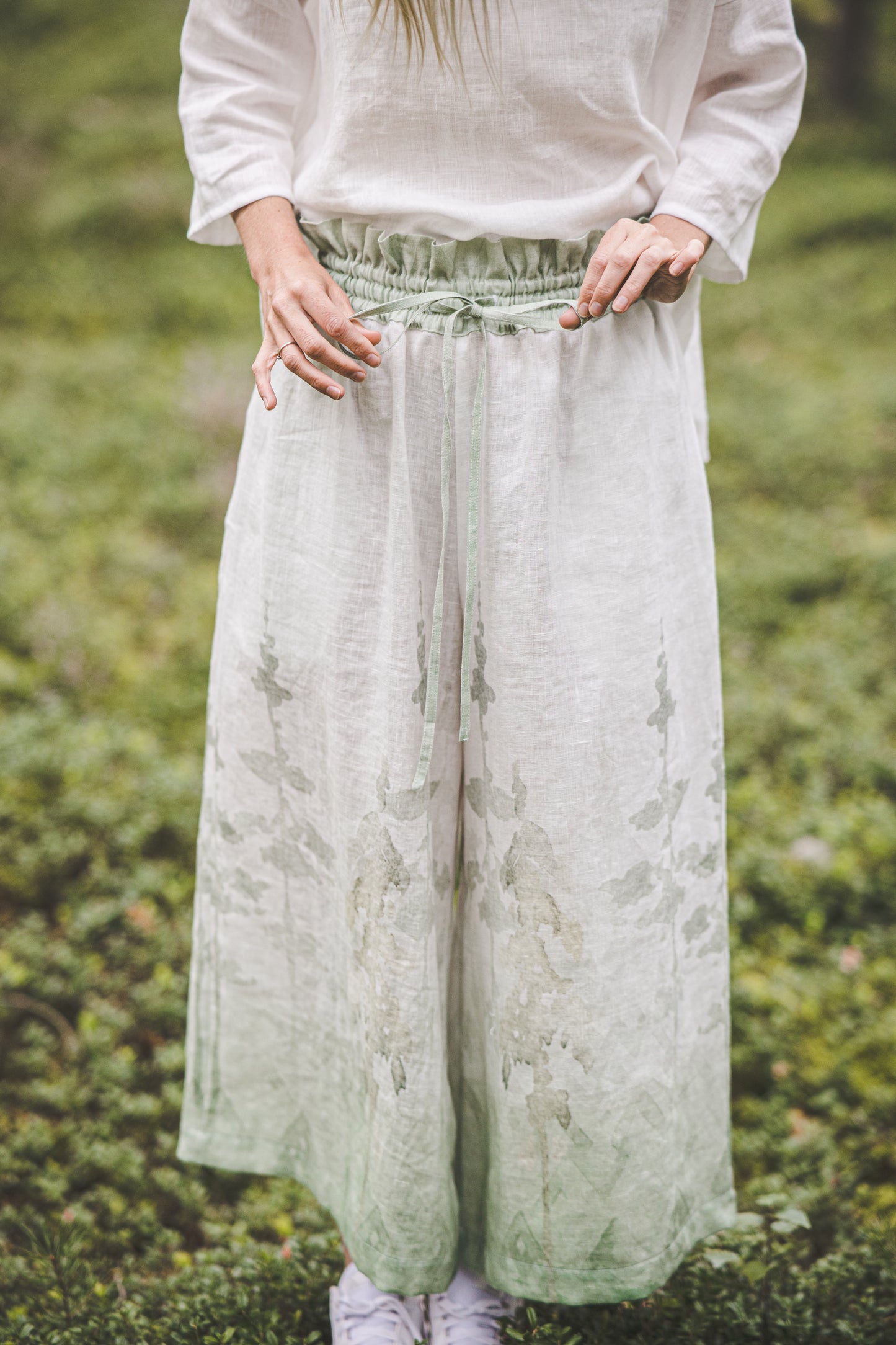 Adjustable high waist linen pants with drawstring