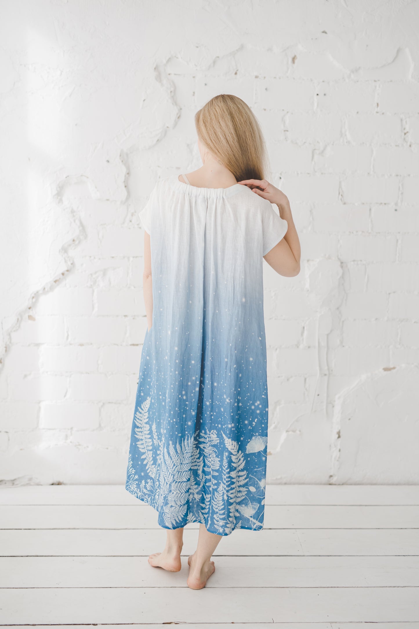 PIEVA short sleeves maxi linen dress with Blue Ombre Floral print