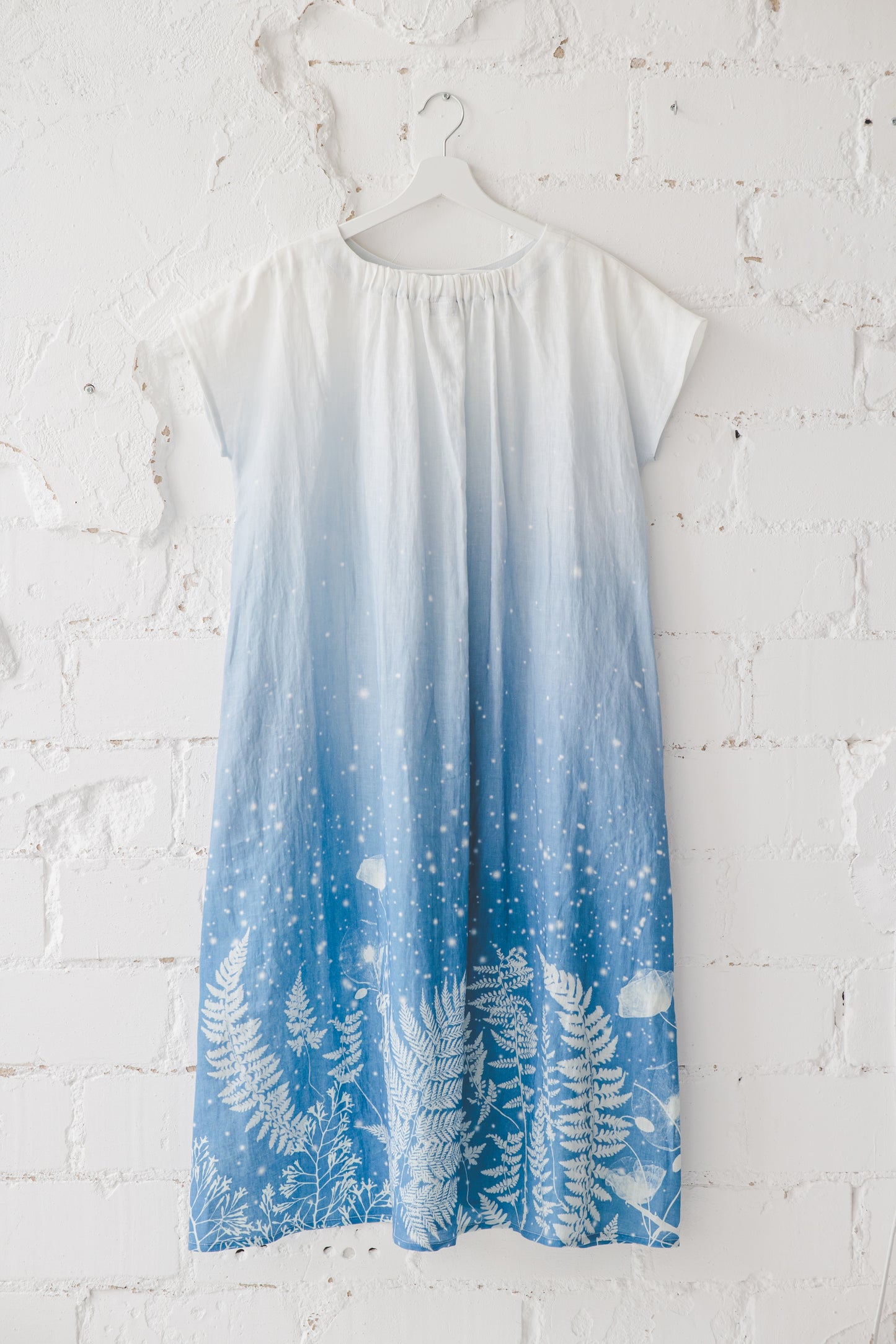 PIEVA short sleeves maxi linen dress with Blue Ombre Floral print