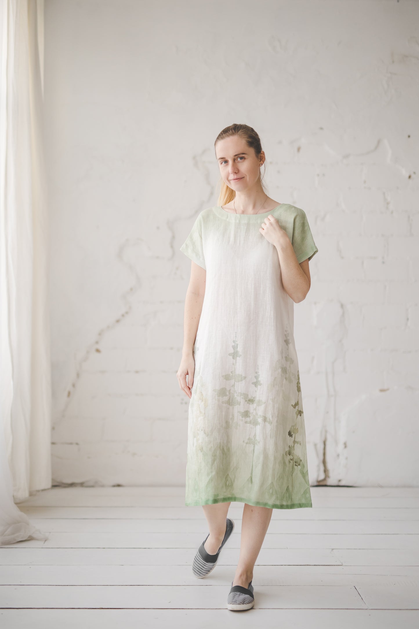 RAMUNĖ short sleeves midi linen dress with Green Forest print