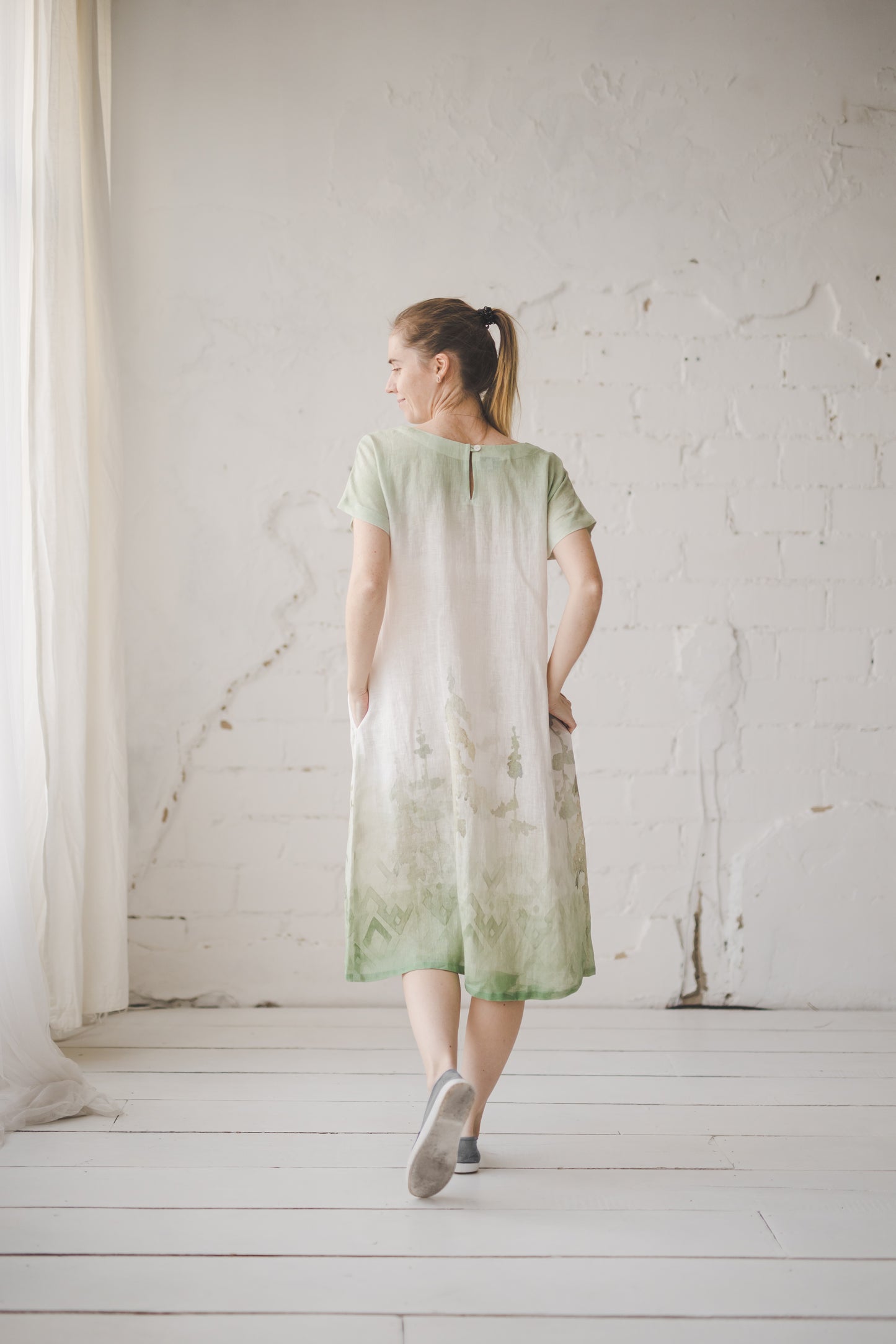 RAMUNĖ short sleeves midi linen dress with Green Forest print