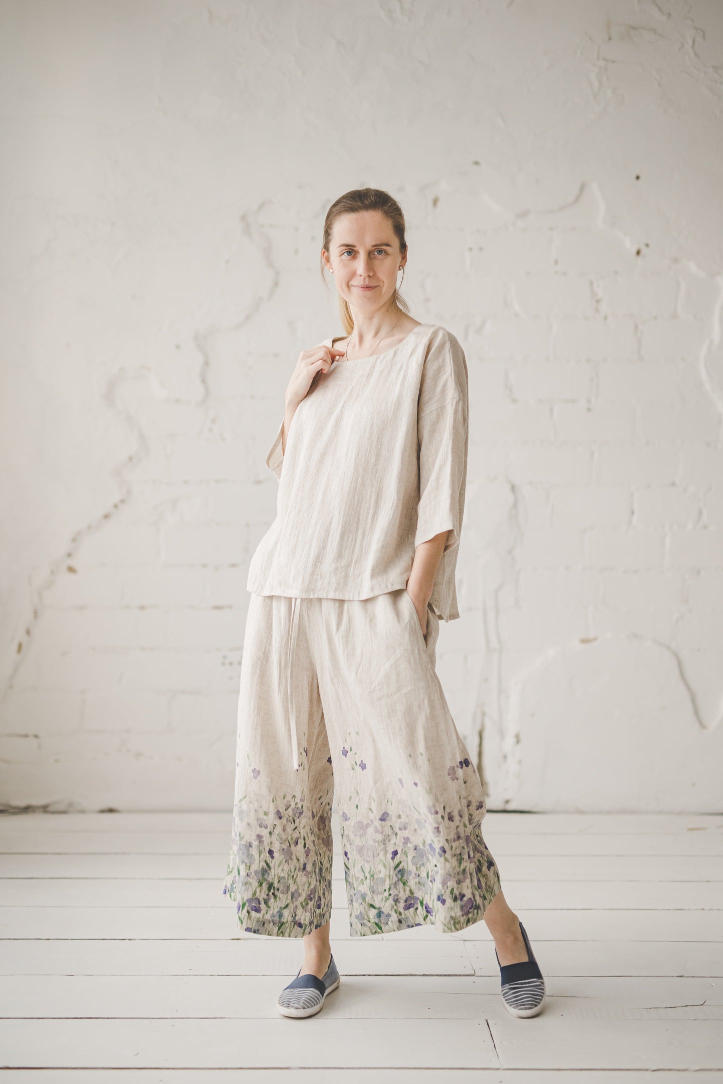 TYLA wide leg linen culottes pants with Linen field print