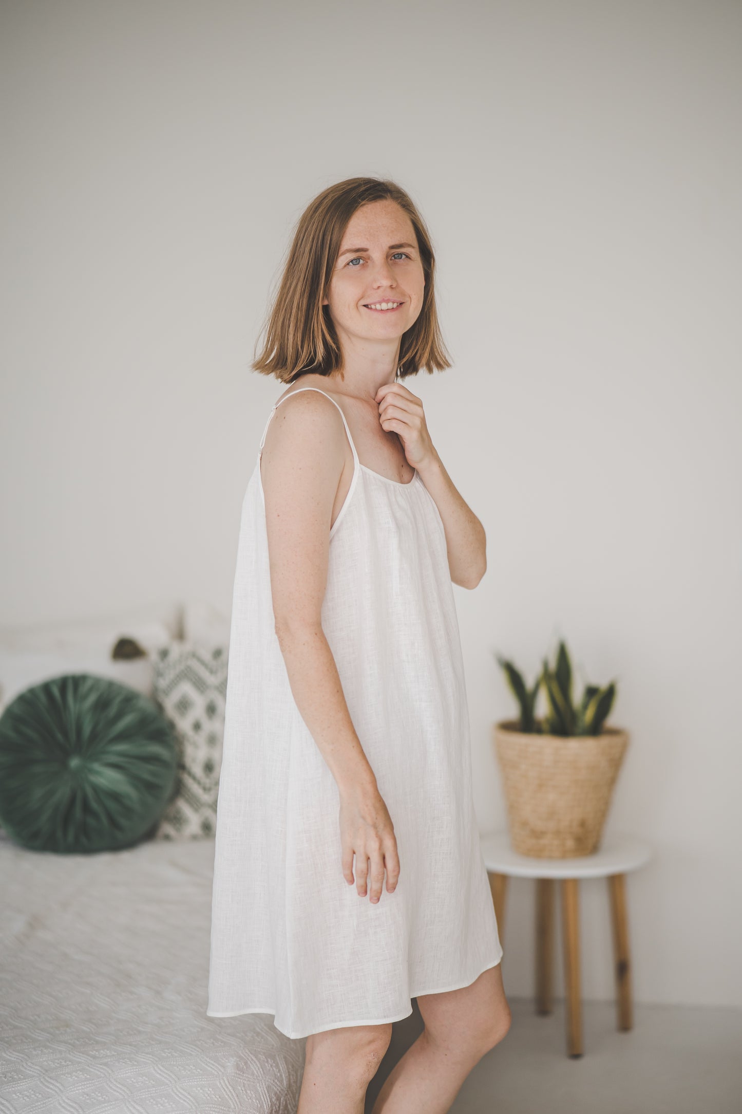 Linen Camisole nightdress in Off-white