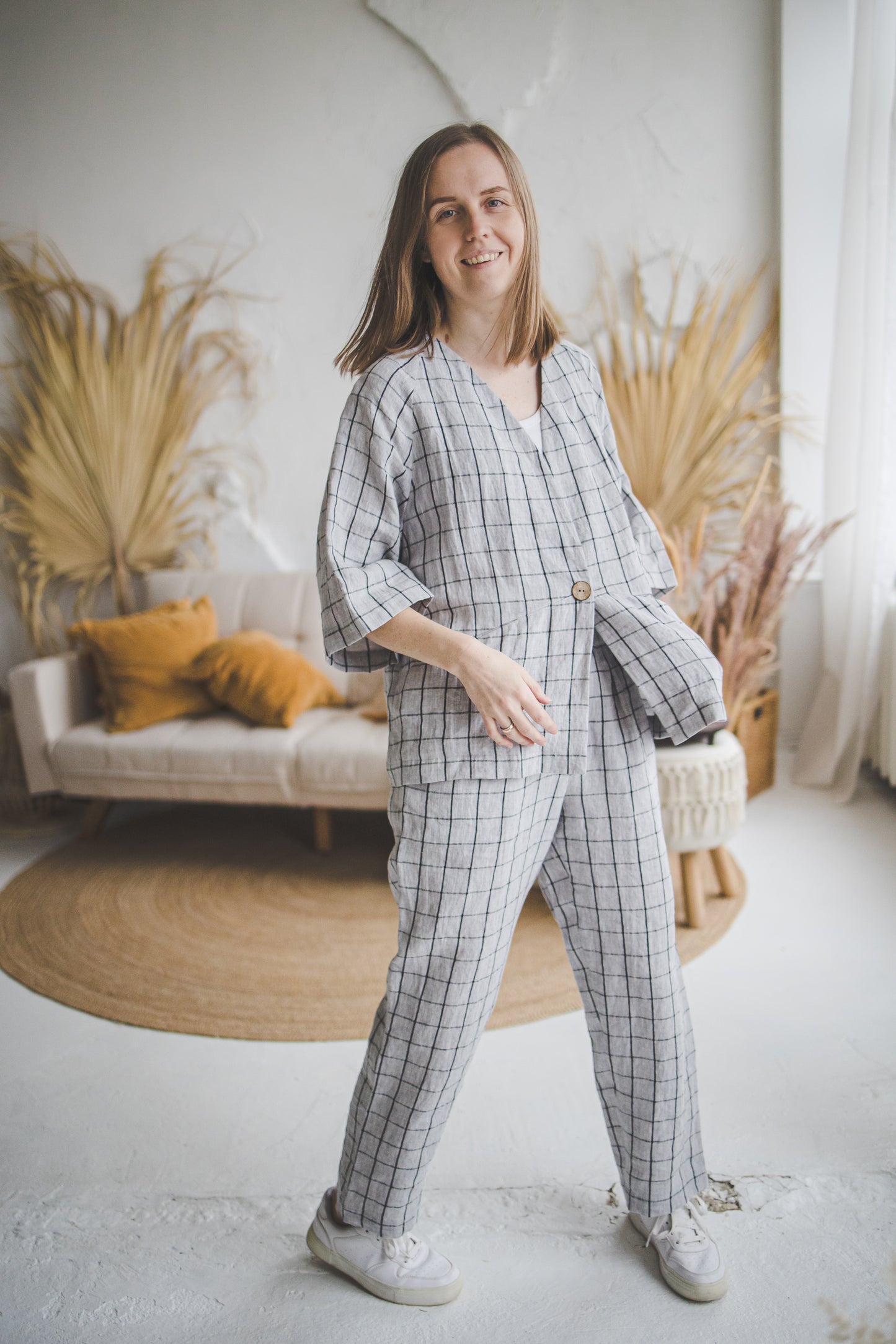 RYTAS cropped linen pants in Grey checks