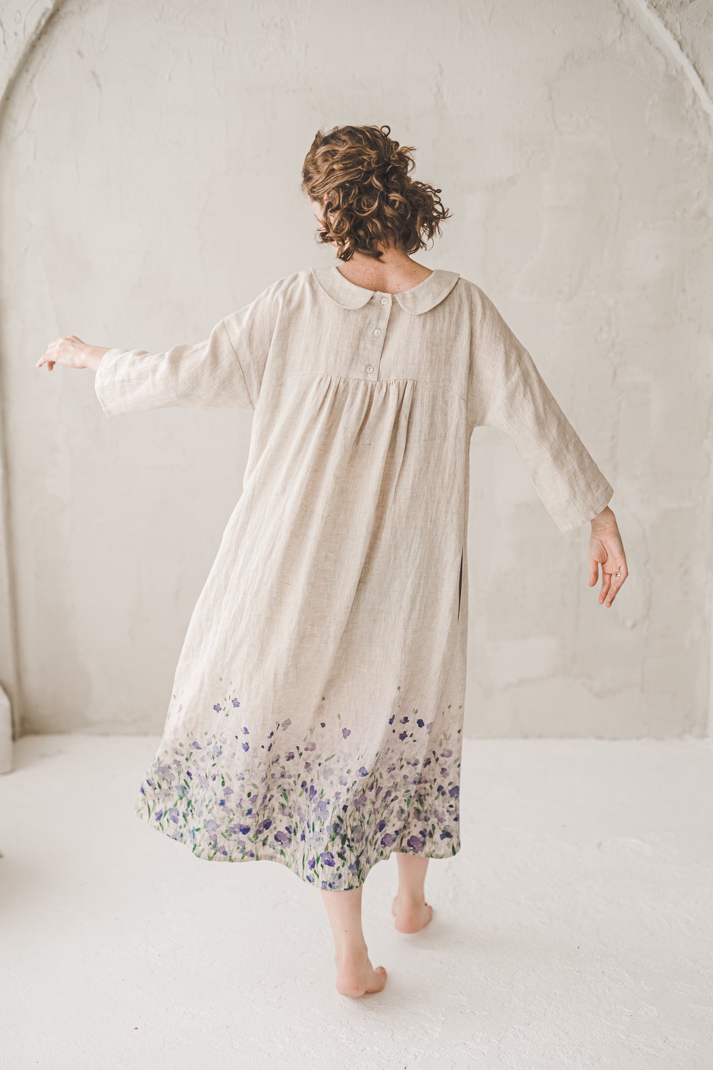 PASAKA round collars maxi linen dress with Linen field print