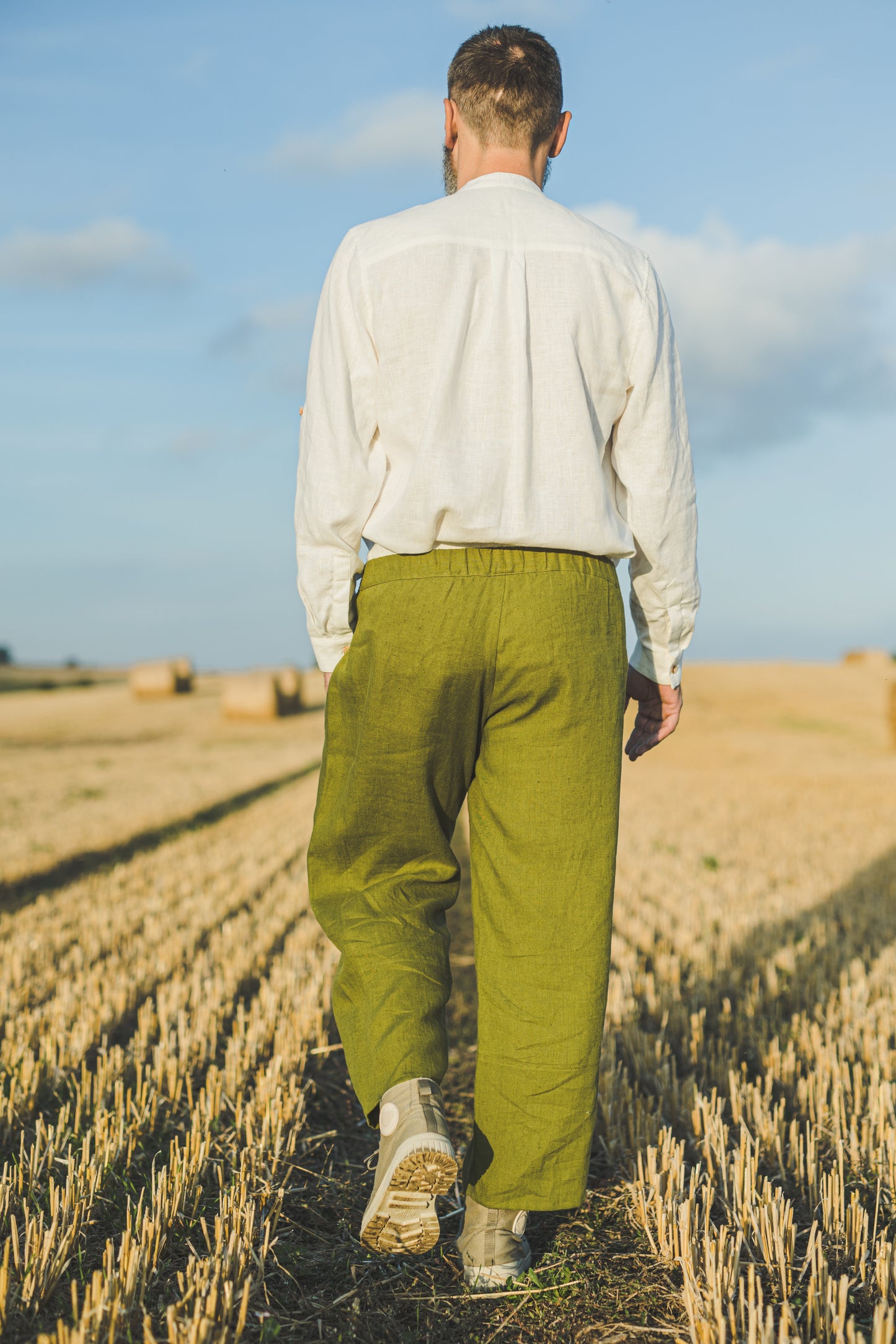 ŪKANA unisex linen baggy balloon pants in Green moss color