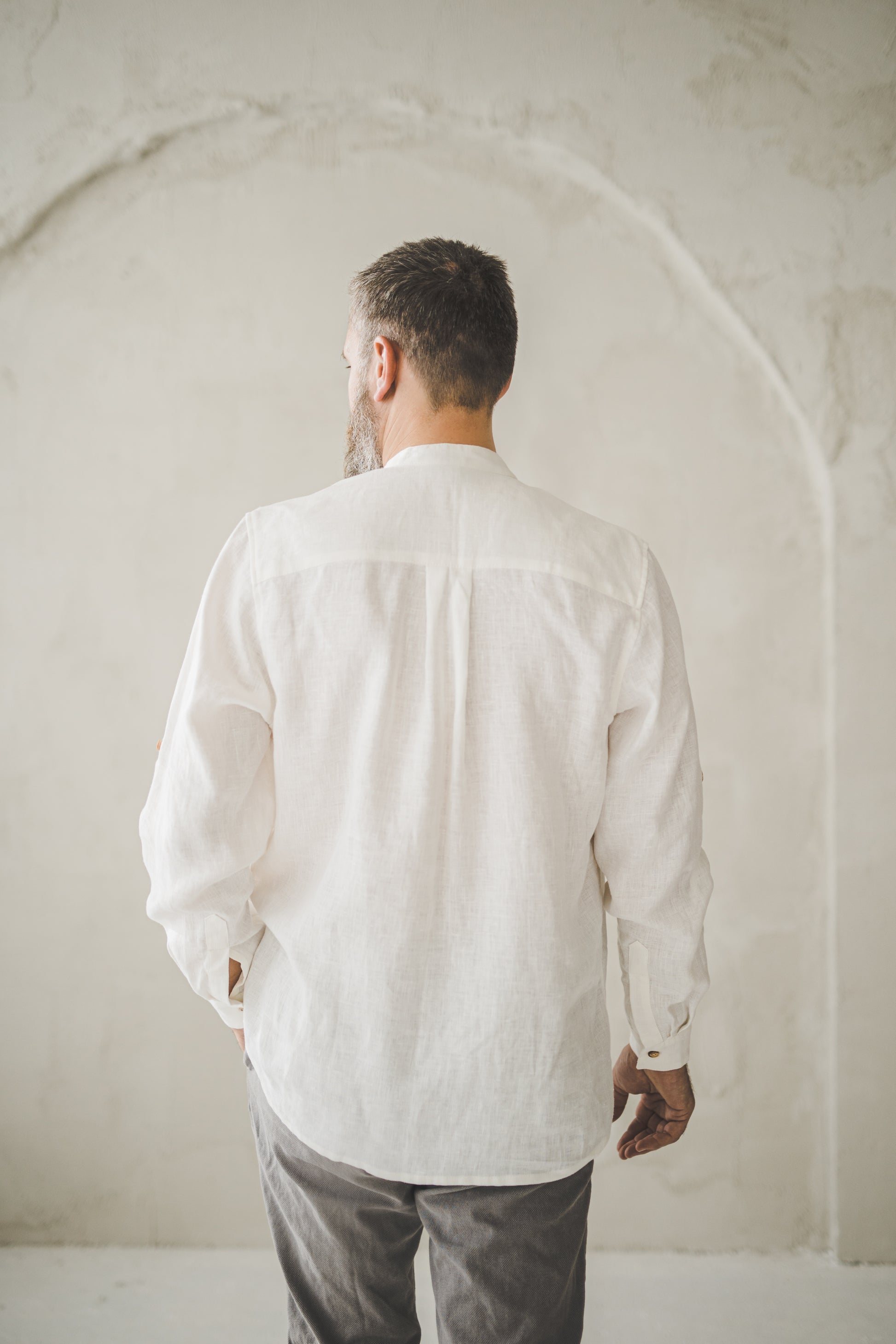 Loose relaxed fit men's linen shirt