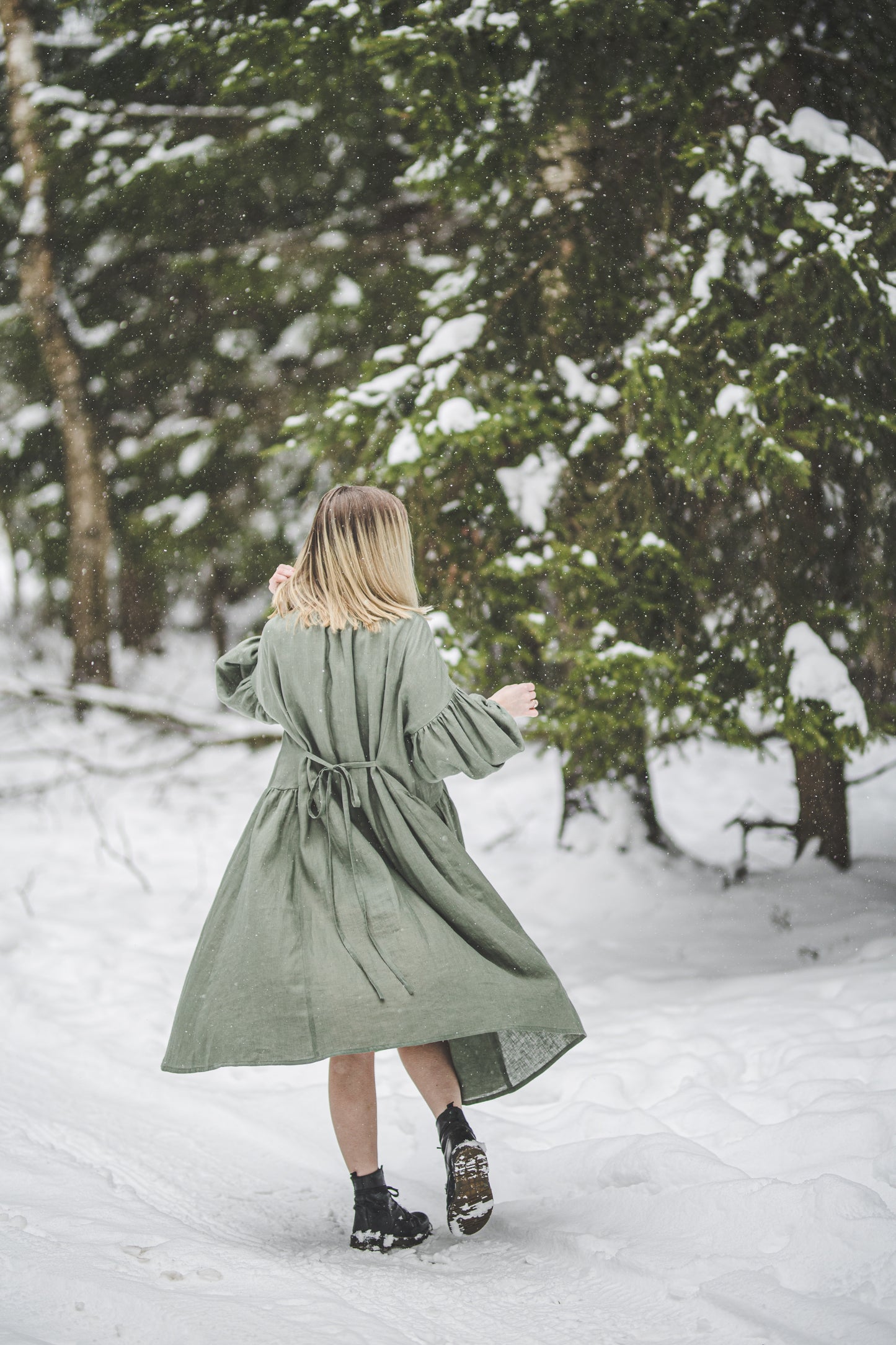 LAUME ruffled linen dress in Olive color